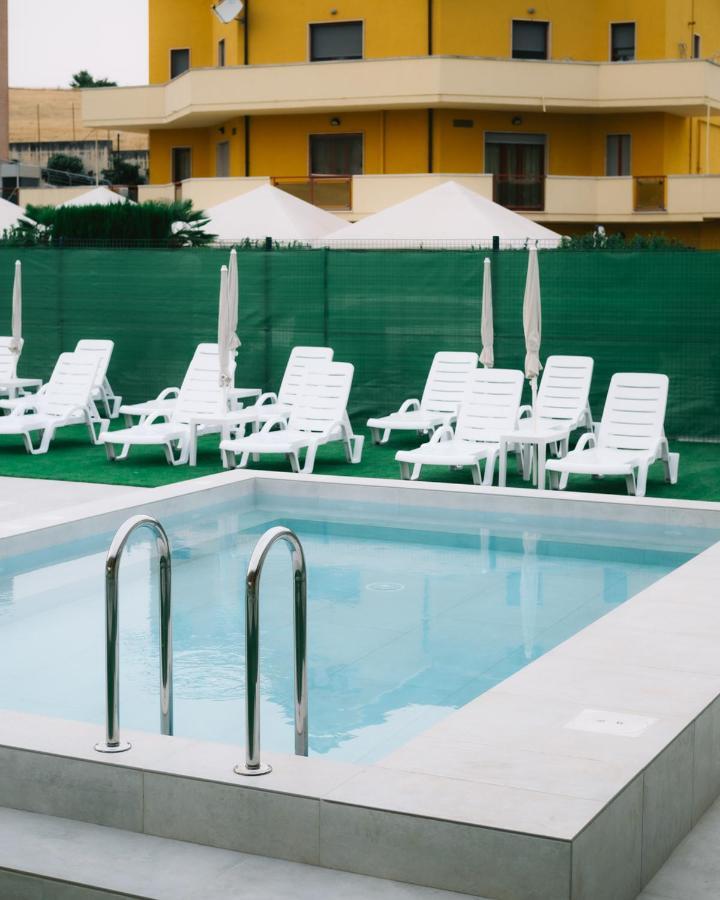 Hotel La Tavernetta كامبوباسّو المظهر الخارجي الصورة