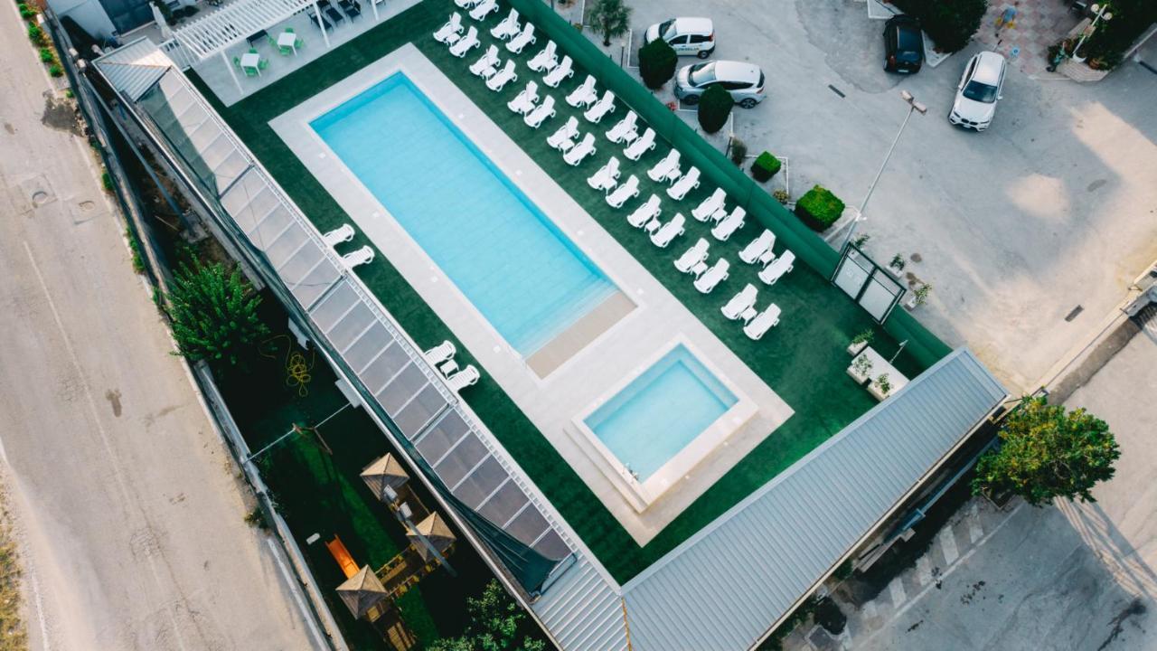 Hotel La Tavernetta كامبوباسّو المظهر الخارجي الصورة